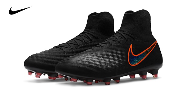 Nike II Review | Pitch Dark Pack - The Instep