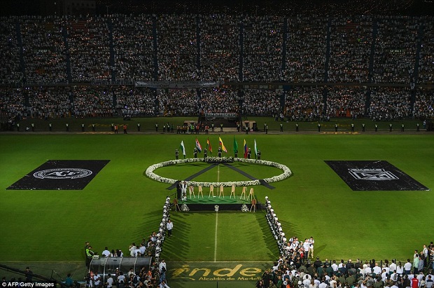 Atletico Nacional pay tribute to Chapecoense tragedy