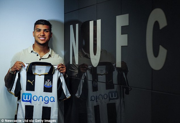 DeAndre Yedlin signs with Newcastle FC