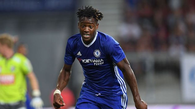 Chelsea forward Michy Batshuayi