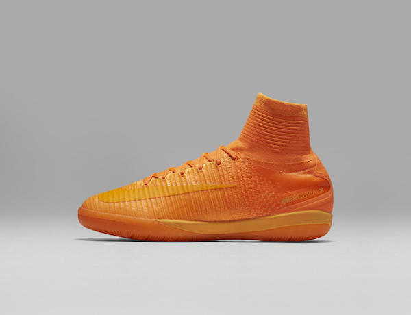 Nike MercurialX Proximo in orange