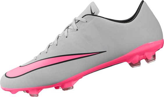 nike silver soccer cleats