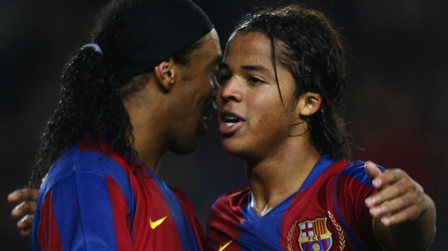 Barca's Dos Santos and Ronaldinho