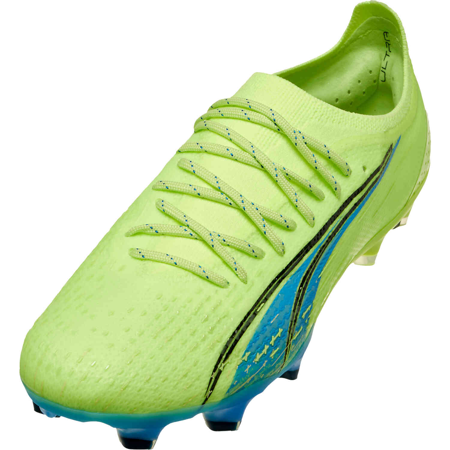 Puma wide hotsell soccer cleats