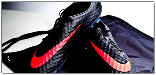 Unboxed: The Nike Hypervenom Phantom FG Soccer Cleats – Dark Charcoal with Crimson