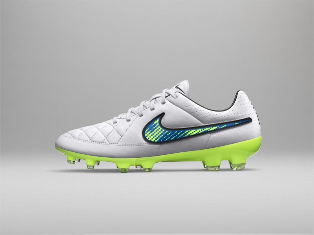 Nike tiempo legend 5 stealth pack deals