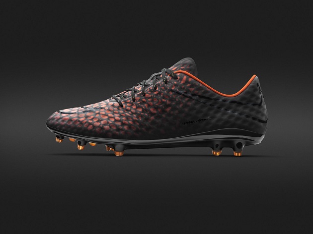 Neymar Continues Writing Legend with Gold Nike Hypervenom - The Instep