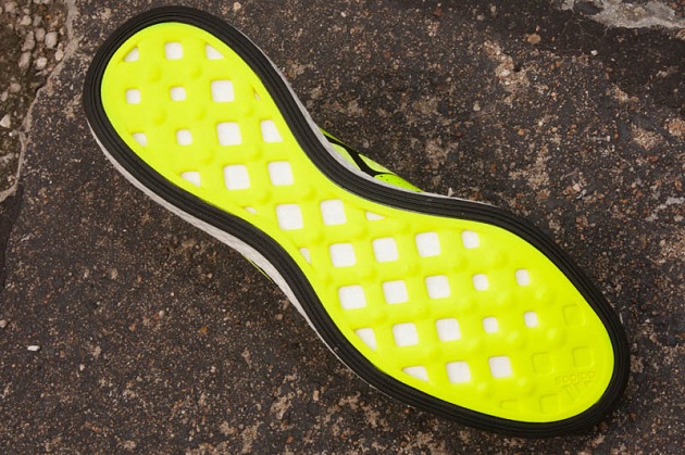 adidas X15 Boost outsole