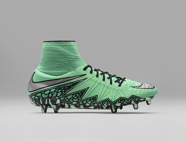Nike hypervenom studs top