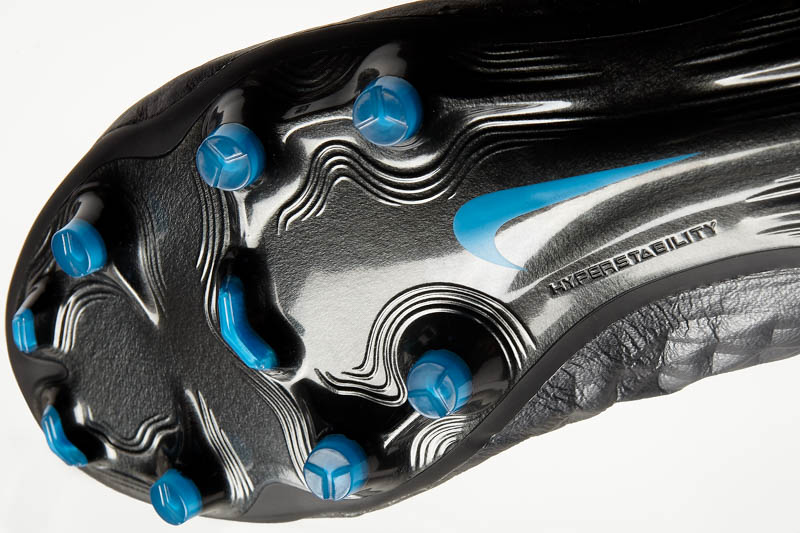 soleplate of nike tiempo legend 8