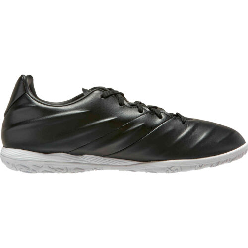 Puma King Pro 21 IT – Black & White