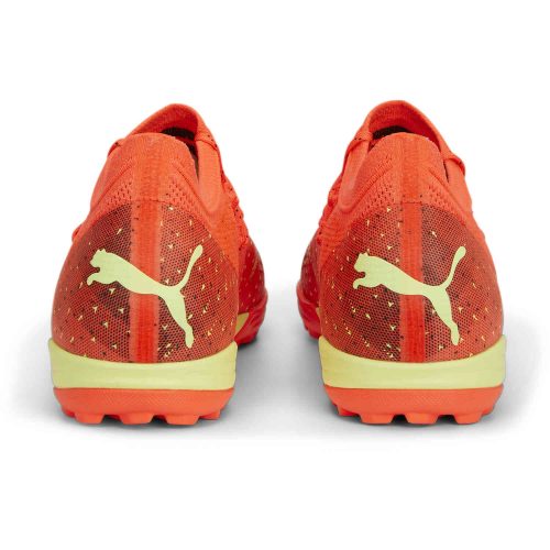 Puma Future Z 1.4 Cage - Fearless Pack - SoccerPro