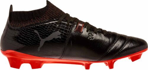 PUMA One Lux FG – Black/Shocking Orange