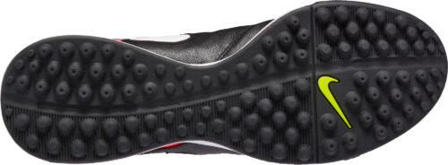 Nike TiempoX Mystic V TF – Black/Hyper Orange