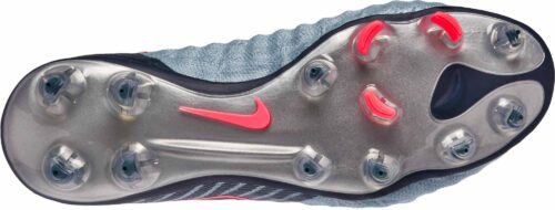 Kids sales magista cleats