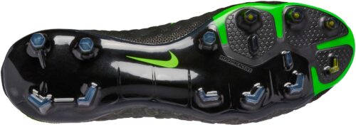 Nike Hypervenom Phantom III FG – Tech Craft – Black/Sequoia
