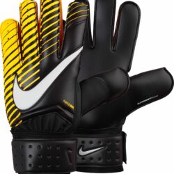 nike goalkeeper gloves spyne pro
