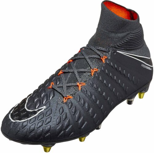 Hypervenom phantom 3 discount price