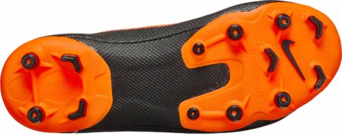Nike Kids Superfly 6 Academy MG – Black/Total Orange