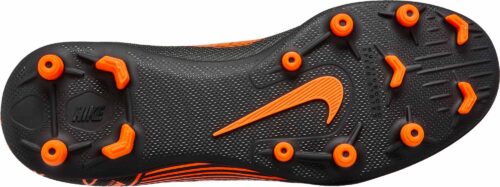 Nike Kids Superfly 6 Club MG – Black/Total Orange