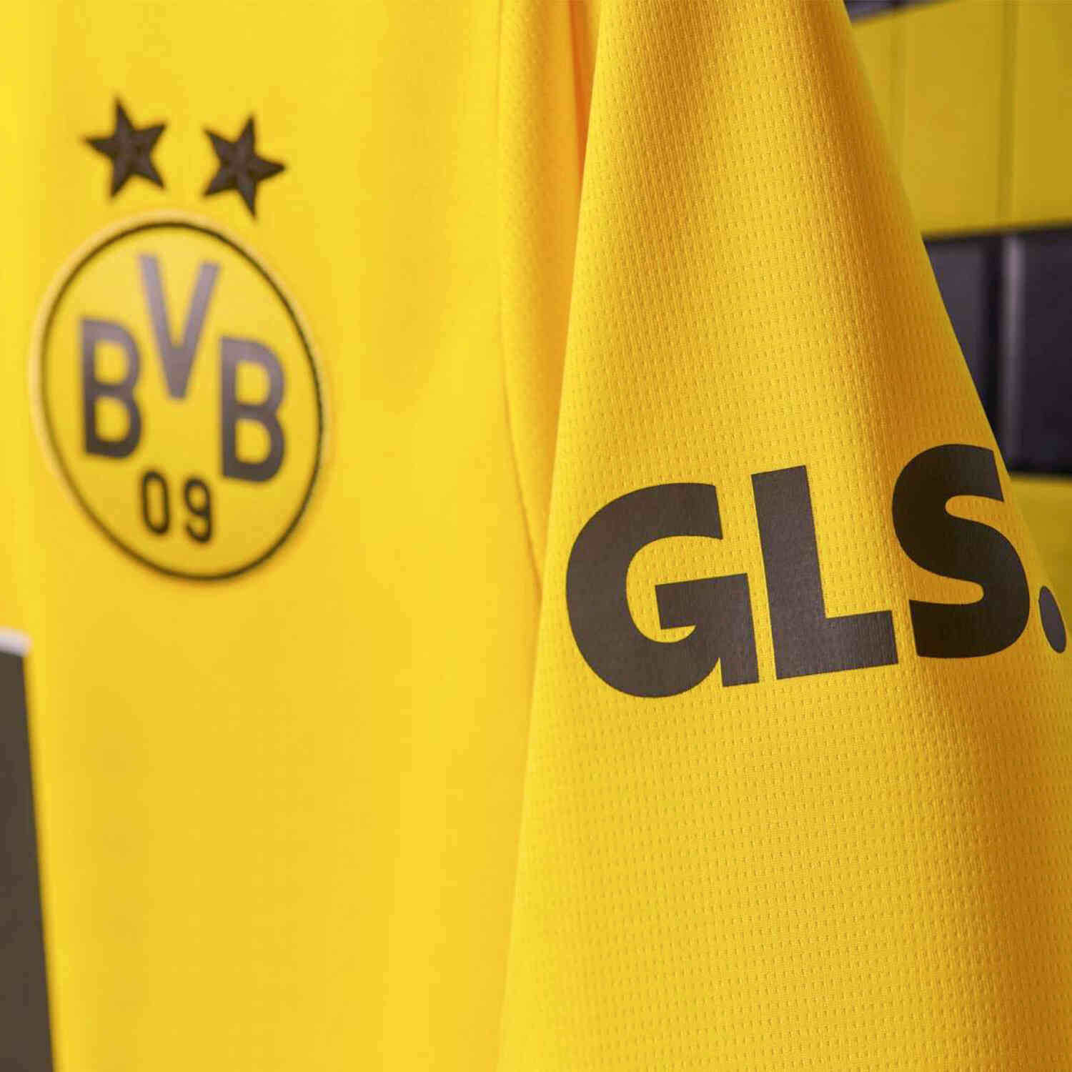 Borussia Dortmund Puma Home Minikit 2023-24