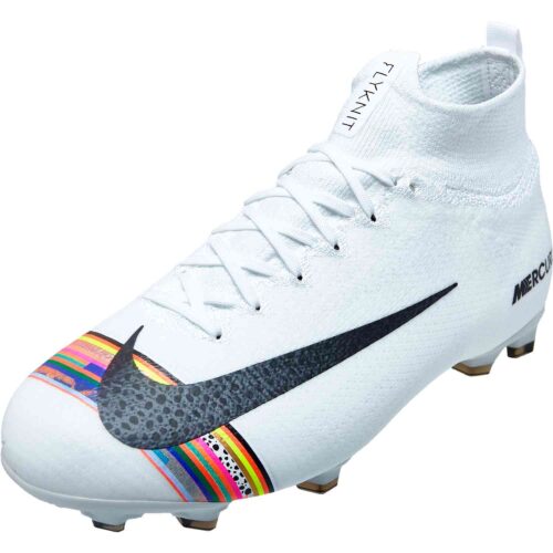 Amazon.com: Nike Mercurial Superfly V CR7 FG Cleats: Shoes