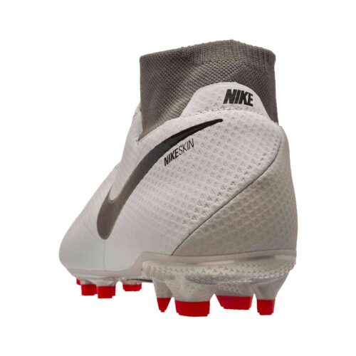 Nike Phantom Vision Pro FG – Pure Platinum/Black/Light Crimson/Dark Grey
