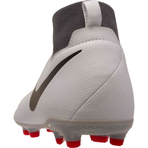 Nike Phantom Vision Academy MG – Youth – Pure Platinum/Black/Light Crimson/Dark Grey