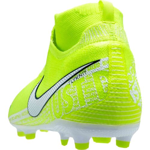Kids Nike Phantom Vision Elite FG – New Lights