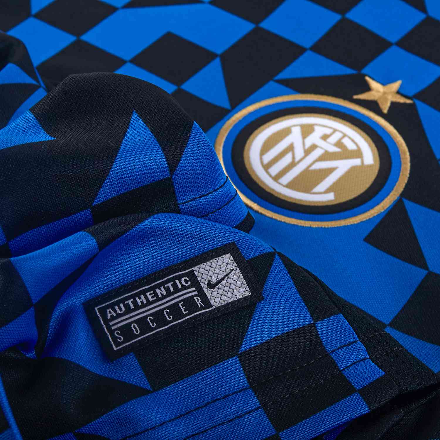 Inter black. Nike 07-08 Inter Milan Club cap. Moncler Inter Milan Suite.