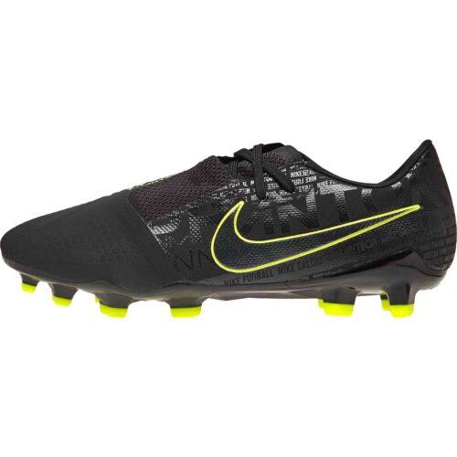 Nike Phantom Venom Pro FG – Under the Radar