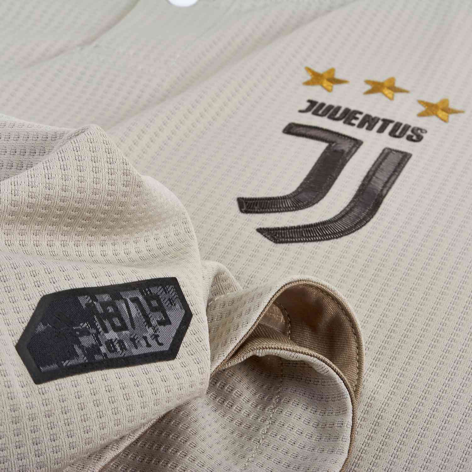 juventus tan jersey