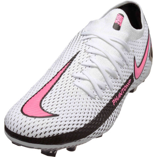 youth nike phantom soccer cleats