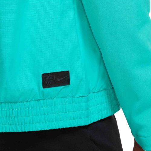 Nike Barcelona Woven Travel Jacket – New Green/Pink Beam