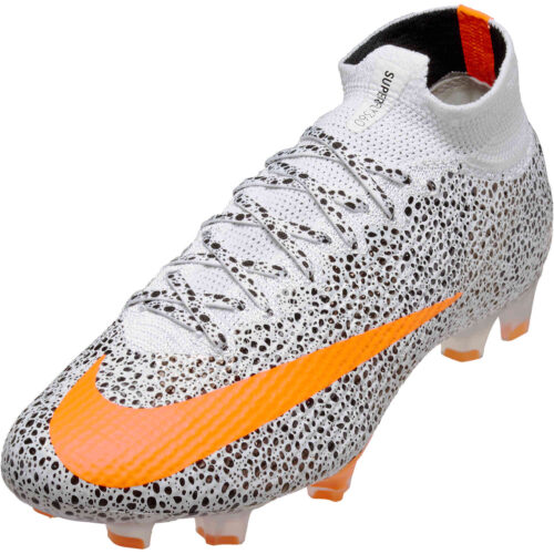 cr7 indoor cleats