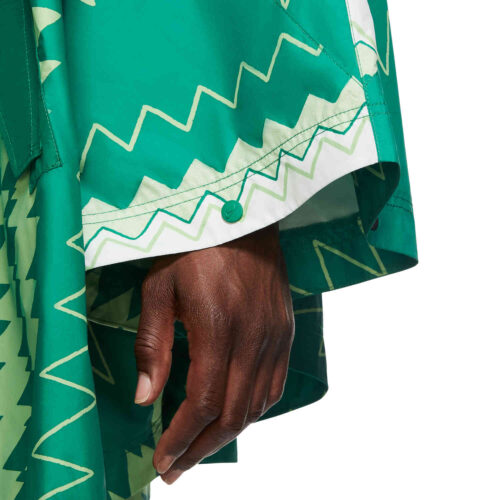 Nike Nigeria Poncho – Pine Green/Sub Lime