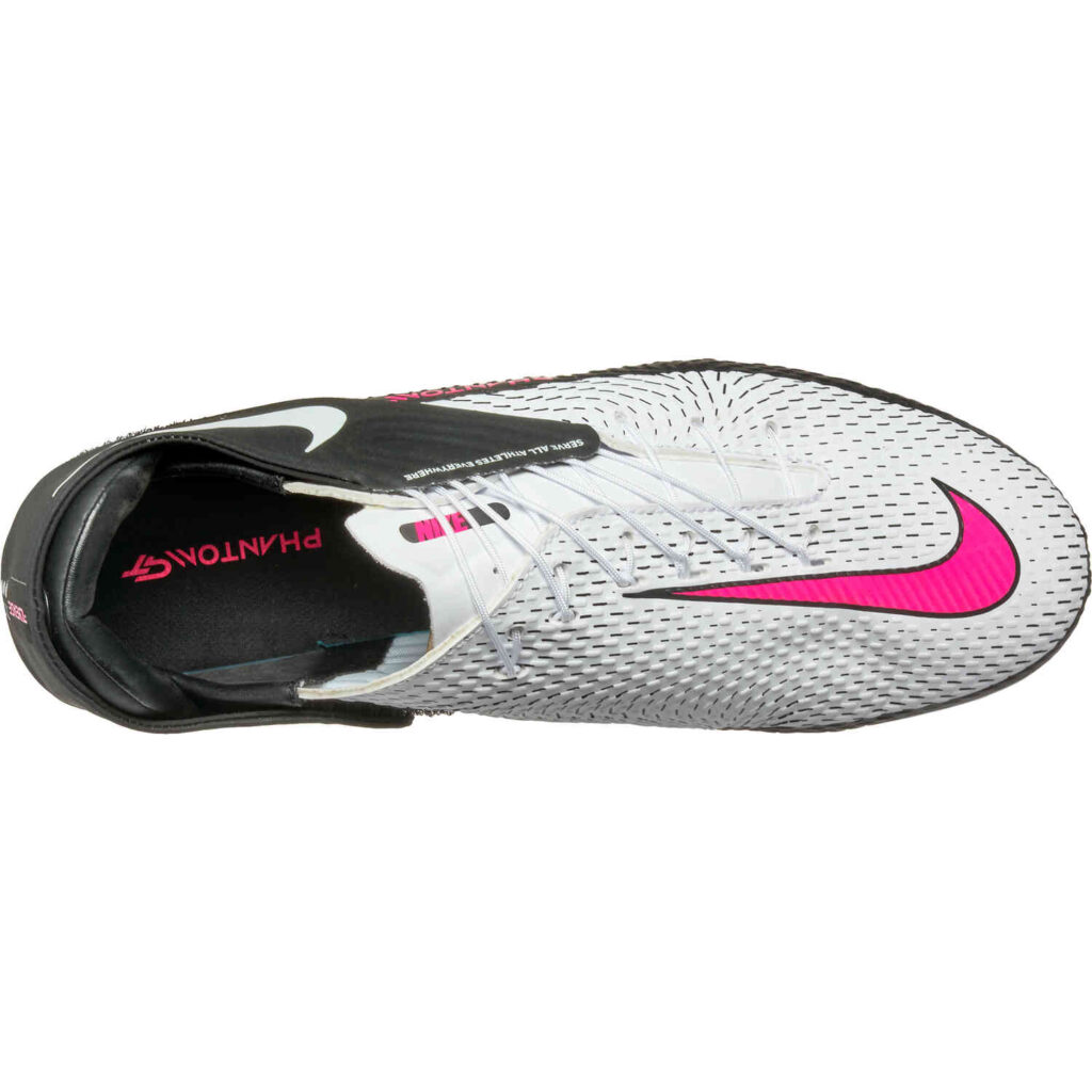 nike flyease soccer
