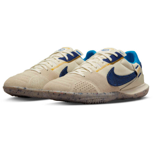 Nike Streetgato IC – Coconut Milk & Deep Royal Blue with University Gold