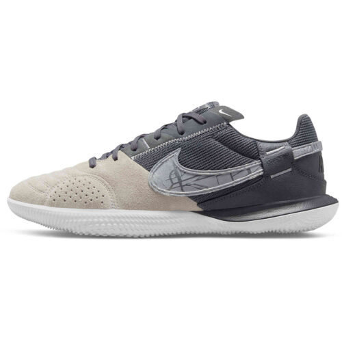 Nike Streetgato IC – Summit White & Metallic Silver with Dark Grey