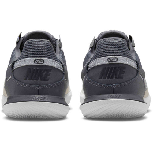 Nike Streetgato IC – Summit White & Metallic Silver with Dark Grey