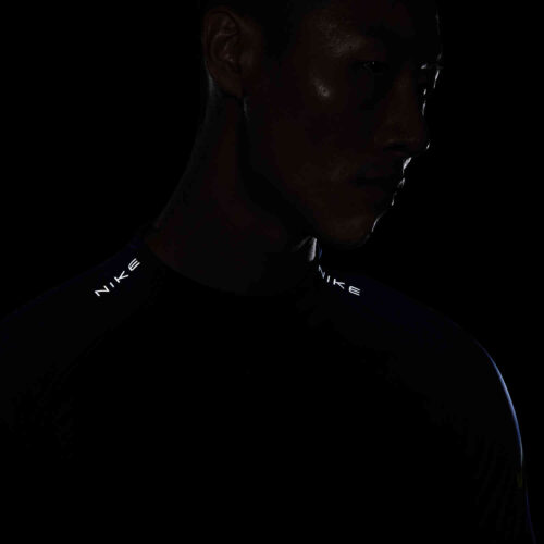 Nike Winter Warrior Strike Drill Top – Blue Void/Volt