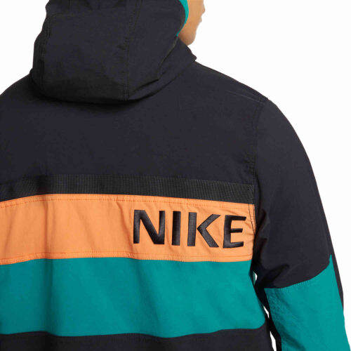 Nike Chelsea Hike Woven Jacket – Blustery/Black/Hyper Crimson/Black