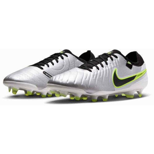 Nike clearance cleats shop