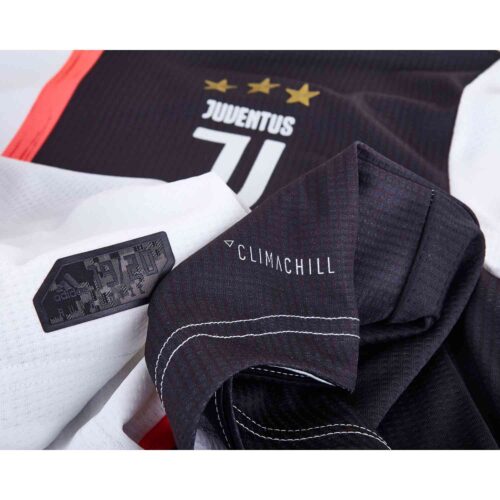 2019/20 adidas Juventus Home Authentic Jersey
