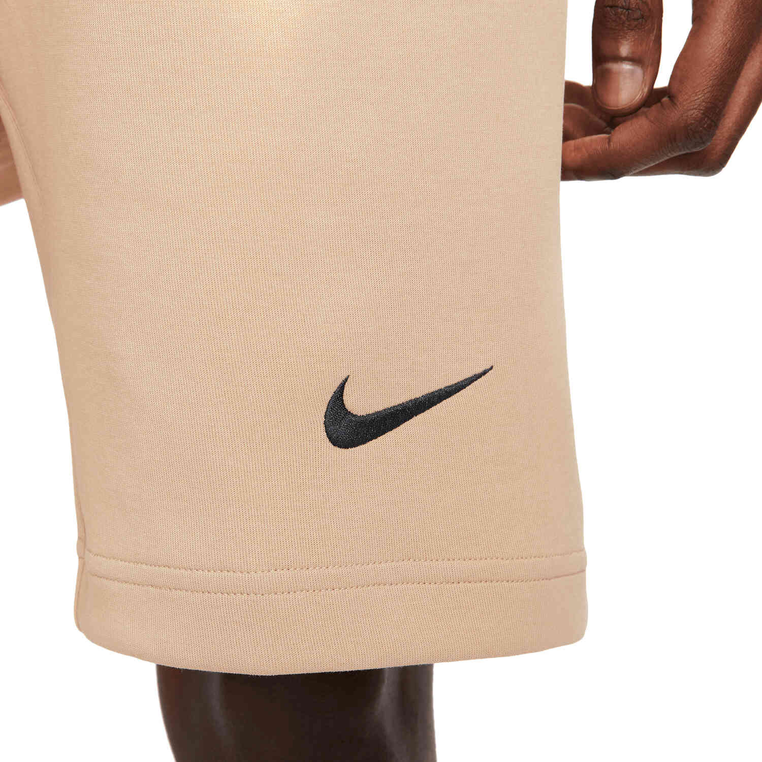 Nike Barcelona Tech Fleece Lifestyle Shorts – Desert/Dark Obsidian