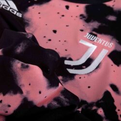 juventus pre match jersey pink