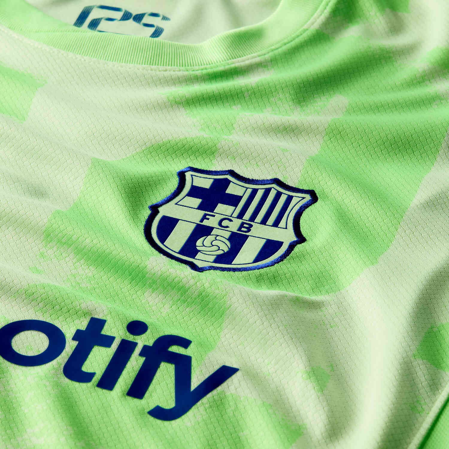 Barcelona volt jersey shop
