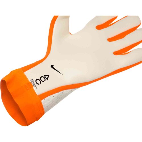 Nike Mercurial Touch Elite Goalkeeper Gloves – Euphoria