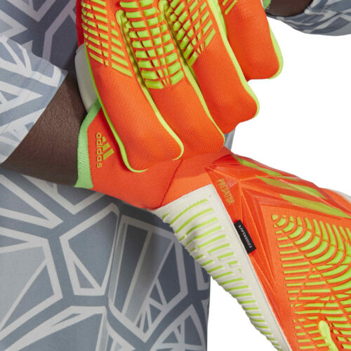 adidas Predator Pro Fingersave Goalkeeper Gloves – Game Data Pack