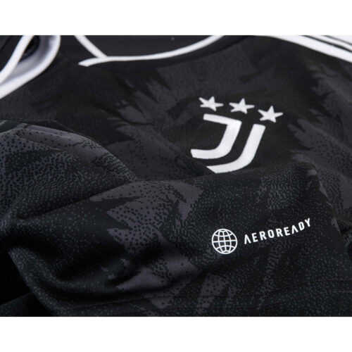 2022/23 adidas Weston McKennie Juventus Away Jersey